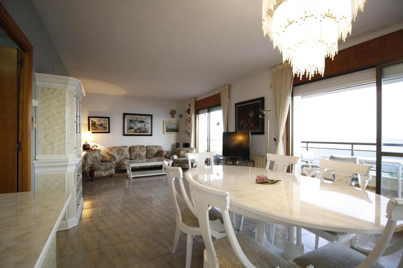 Apartamento Para 8 Sobre El Mar Salou Exterior foto